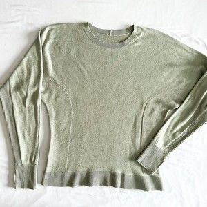 Lululemon Women’s Size 6 Green CASHLU KNIT SWEATER Crewneck Thumbholes